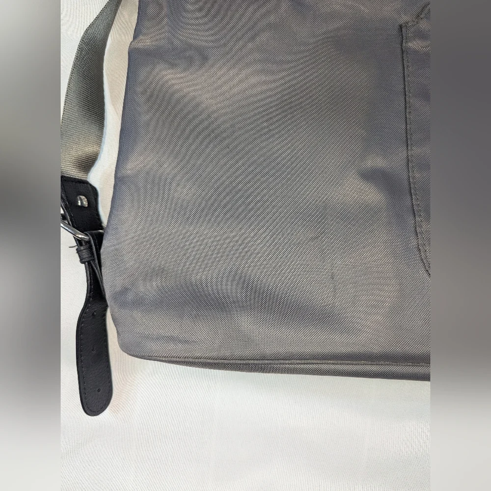 Mosey By Baggallini Convertible Shoulder Bag - Picture 15 of 16